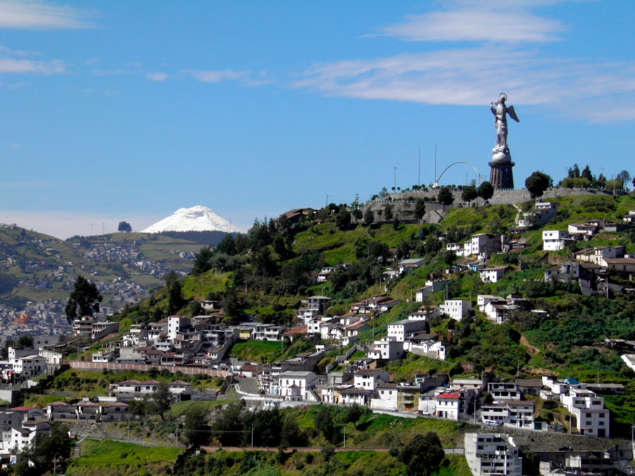 el Panecillo Quito